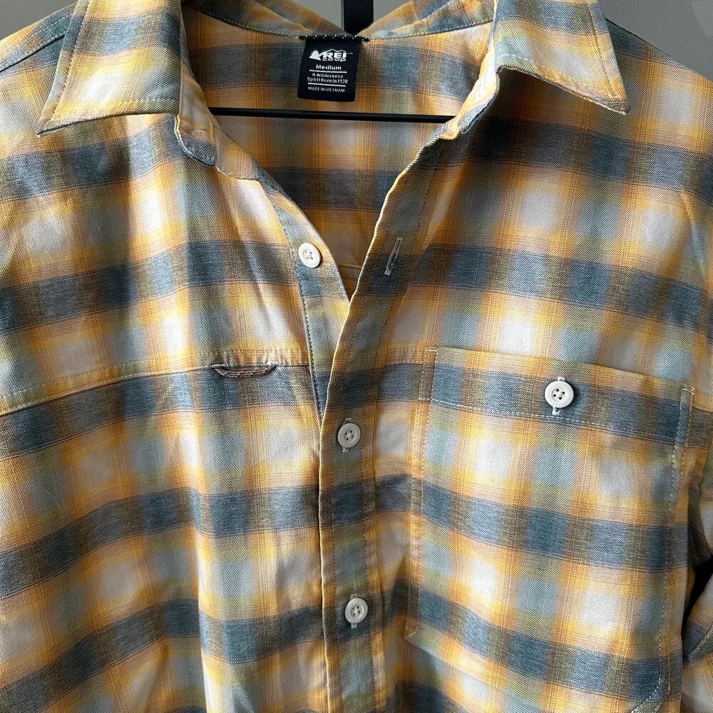REI Co-Op Plaid Yellow Button Down Medium Mens Bluesign Product Mens - Picture 3 of 5